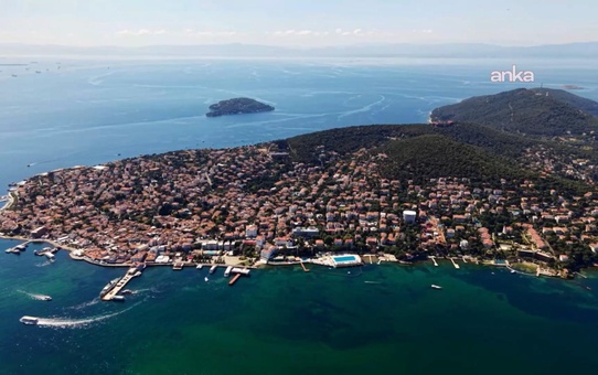 Adalar'da Art Arda Depremler
