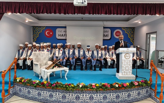 Almus'ta Hafızlık İcazet Töreni