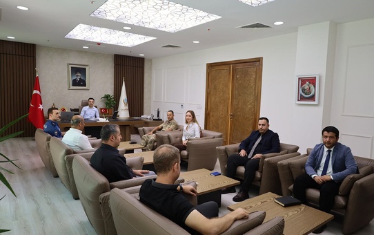 Uludere'de Kamu Hizmetleri Değerlendirme Toplantısı