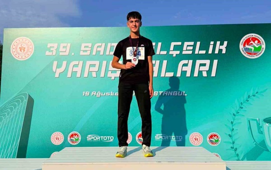 Berat İşler, Sadi Gülçelik Yarışmaları'nda Başarı Elde Etti