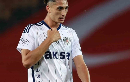 Ahmet Taha Dağbaşı Süper Lig'deki İlk Maçında