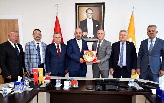 Romanya-Türkiye Heyeti İnönü Üniversitesi'ni Ziyaret Etti