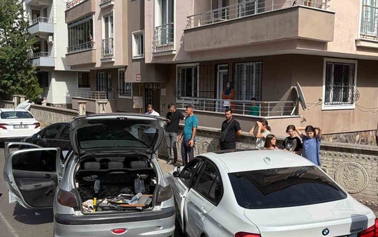 Bingöl'de Zincirleme Kaza: 1 Yaralı