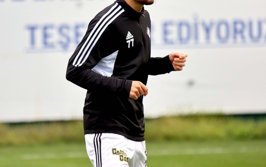 Onur Efe Gaziemir Spor'a İmza Attı