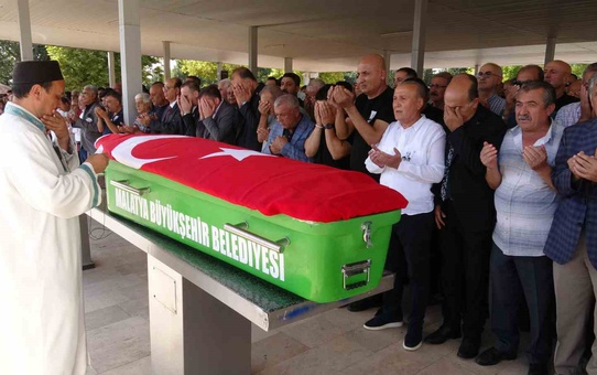 Bir dönem herkes onu konuşuyordu! Oral Çelik hayatını kaybetti 