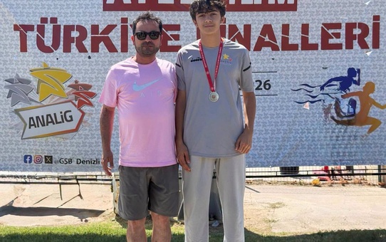 Denizli'deki ANALİG finalinde Erzincanlı atlet Ali Eren Yüksel, uzun atlamada 5,90 metreyle Türkiye ikincisi oldu