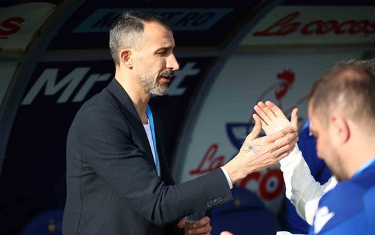 Trendyol Süper Lig'de 3 haftada 4 puan toplayan Gaziantep FK, teknik direktörlük için Mehmet Topal ile görüşmelere başladı