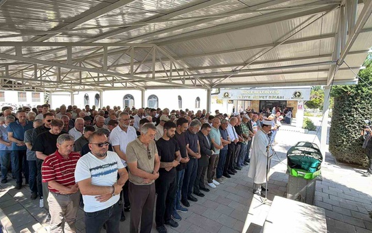 Gazeteci Şerbetçi'nin annesi vefat etti