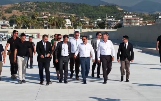 Hatay Valisi Masatlı, Arsuz'da 100 Yatlık Yeni İskelelerin Yapılacağı Madenli Limanı Projesini Yerinde İnceledi