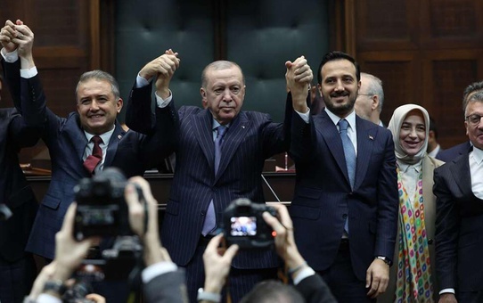 30 ilden büyük ilçenin başkanı AK Parti'ye geçiyor! Üstelik yalnız da değil