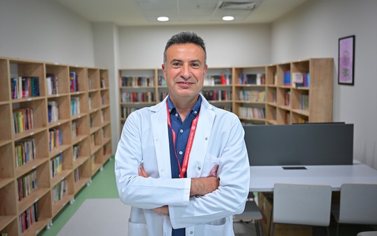 Etlik Şehir Hastanesi'nden meme kanserinde meme koruyan yeni cerrahi yöntem: Doğan Tekniği dünya tıbbına sunuldu