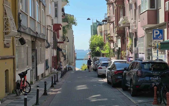İstanbul'un en havalı mahallesi Yeldeğirmeni, 155 şehrin listesinde zirvede yer aldı