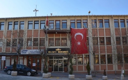 Emet Belediyesi'nin 16 milyonluk ödeme açıklamasına işten çıkarılan işçiden tepki