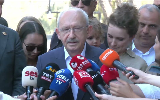 Kılıçdaroğlu, İzmir Buca Cezaevi'nde tutuklu Soyer ve eski belediye başkanlarını ziyaret etti
