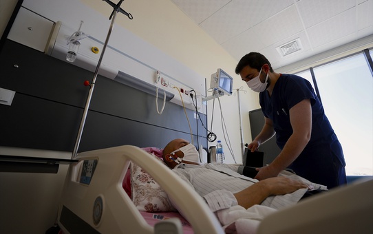 Malatya'da 8 ayda 100 kök hücre nakli yapıldı, yıl sonunda hedef 200