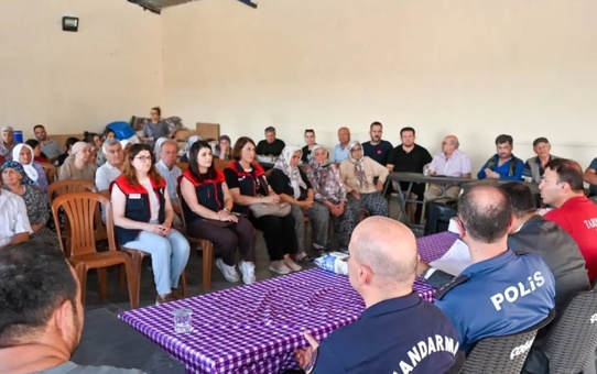 Denizli Tarım Müdürü Bekilli'de üreticilerle buluştu, sorunları yerinde tespit edildi