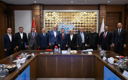 HAK-İŞ ve Filistin platformu, Bakan Gürlek'e Netanyahu kararını aktardı