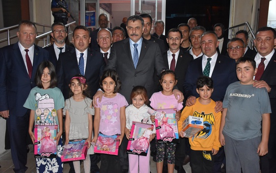 İçişleri Bakanı Çiftçi, Bilecik Yenipazar'da temaslarda bulundu