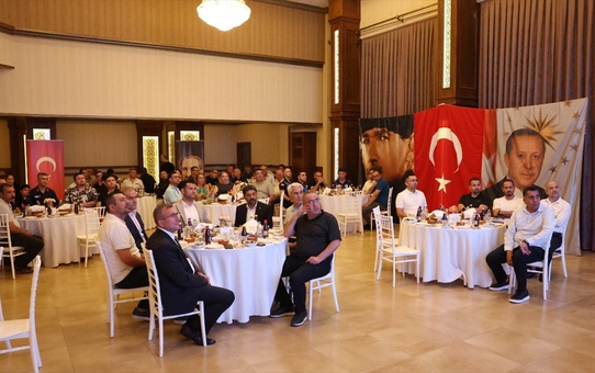 Mersin Zabıta Haftası'nda emekli personellere plaket verildi