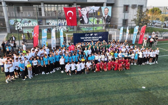 Balıkesir'de yaz spor okulları tamamlandı, 3 bin çocuğa sertifika verildi