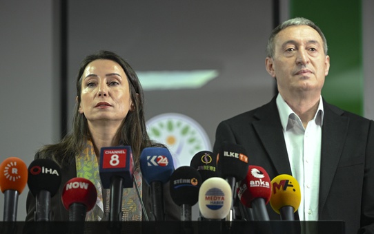 DEM Parti eş genel başkanları, Ağrı Belediye Eş Başkanı Akkuş için taziye mesajı yayımladı