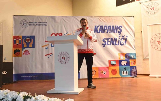 Eskişehir'de GSB Yaz Kulübü Şölenle Kapandı