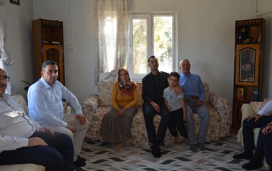 Gülnar Kaymakamı Aslan Kuskan Mahallesi'nde vatandaşların sorunlarını dinledi