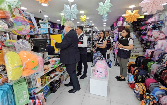 Hatay'da okul ürünü denetimleri sürüyor; Ticaret Müdürü saha çalışmalarını inceledi
