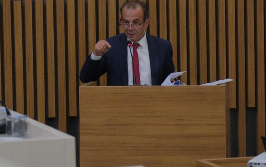 Tanju Özcan'dan '2,5 milyon lira' savunması! 'Cevap vermemek için 10 takla atıyor'