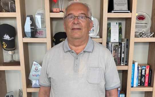 LOJİDER Başkanı: Tır sürücülüğü artık üniversitede öğreniliyor; ilk mezunlar 2027'de verilecek