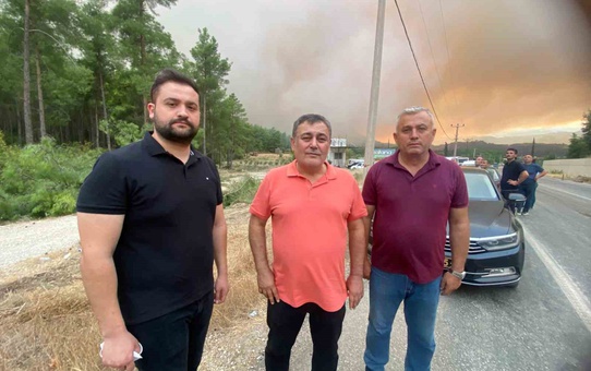 Aksu Belediye Başkanı Yıldırım: Rüzgar yangınla mücadeleyi güçleştiriyor, can kaybı yok