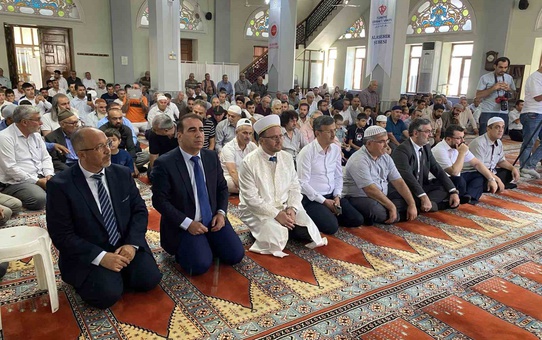 Manisa Alaşehir'de 11 öğrenci hafızlık icazeti alarak dualarla uğurlandı