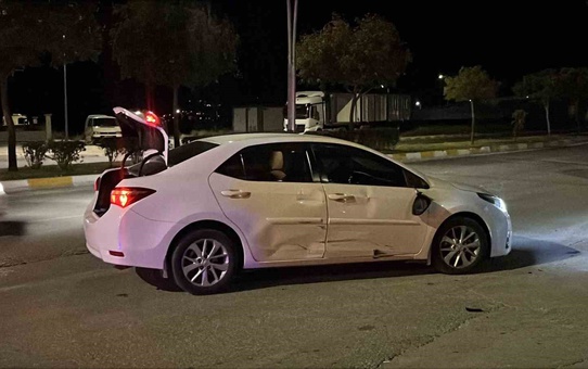 Çorum'da otomobil ile motosiklet çarpıştı, motosikletteki yolcu yaralandı