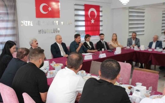 AK Partili vekiller Cizre'de STK ve muhtarlarla bir araya gelip talepleri dinledi