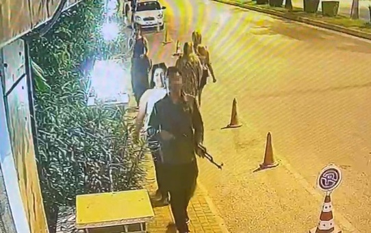 Bir kentimizi ayağa kaldıran görüntü! Ekipler anında tepesine bindi