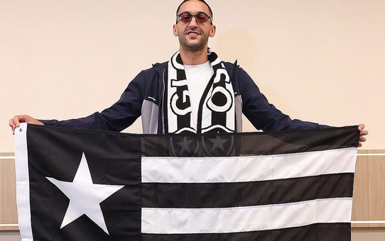 Hakim Ziyech yeni takımına imzayı attı