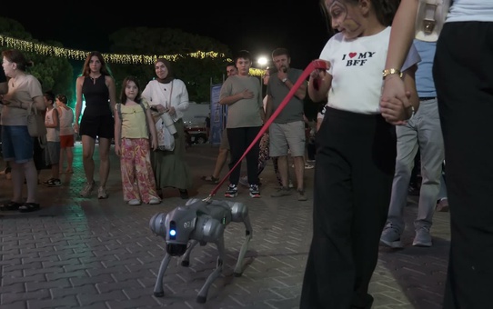 İzmir Enternasyonal Fuarı, konser ve stand-up gösterisi ile devam etti