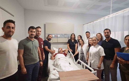 Marmaris Devlet Hastanesi'nde ilk katarakt ameliyatı başarıyla yapıldı
