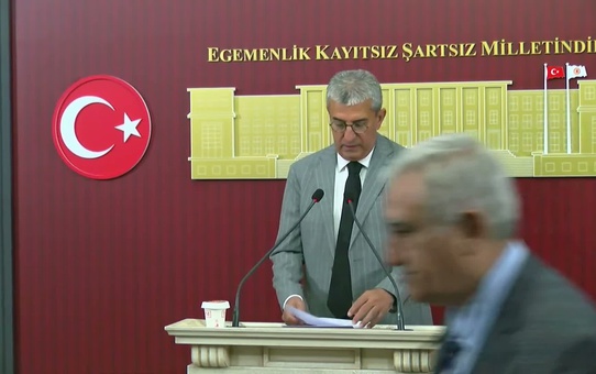 Gökhan Günaydın: 'Mehmet Şimşek, her dört ekmeğimizden üçünü çalan sen ve senin ağababalarındır'