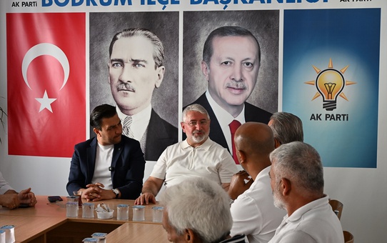 Çorum Belediye Başkanı Aşgın, Bodrum'da AK Parti ilçe teşkilatını ziyaret etti