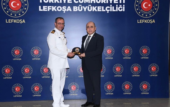 MSÜ Deniz Harp Okulu öğrencileri Lefkoşa Büyükelçisi Başçeri tarafından kabul edildi