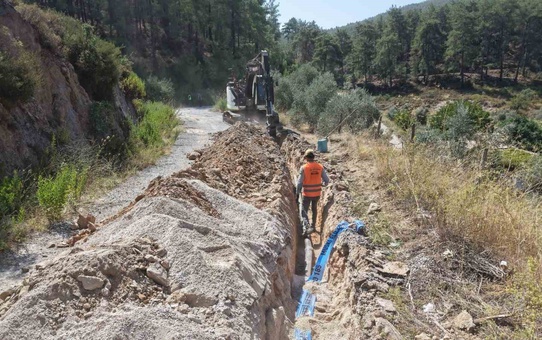 Yatağan Çamlıca'da 1.100 metrelik su hattı yenilenerek devreye alındı
