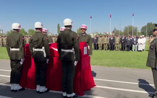 Iğdır’da şehit er Ziya Koparan için askeri tören düzenlendi