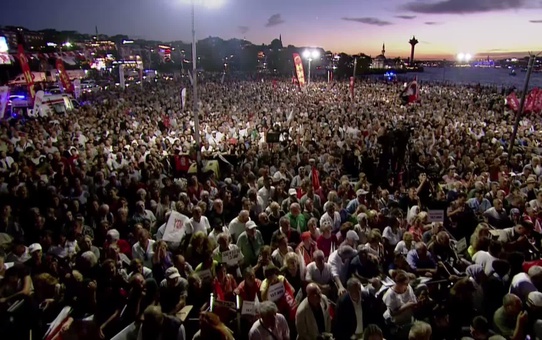 YENİ Parti'den Üsküdar buluşması... Özgür Özel'den Erdoğan'a: Bu mu senin demokratlığın?