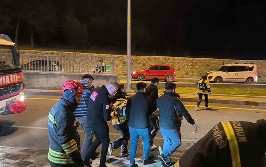 Erzurum Palandöken'de iki araç çarpıştı, otomobildeki sürücü ve yolcu yaralandı
