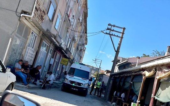 Gelibolu'da yalnız yaşayan fayans ustası evinde ölü bulundu