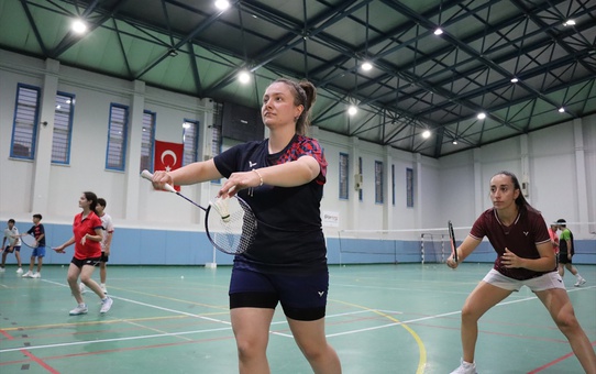 Erzincanlı badmintoncular Akdeniz Oyunları'ndan sonra 2028 olimpiyatına odaklandı
