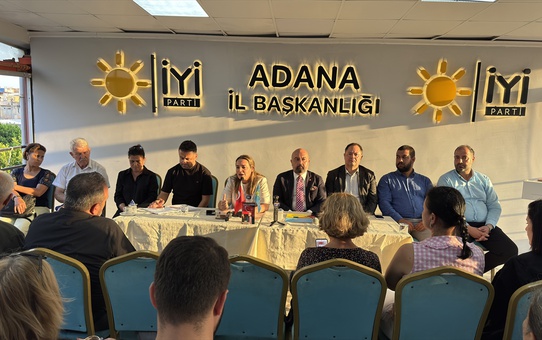 İYİ Partili Taş, Adana'da 15 ilçeyi gezdi, afet bölgelerinin takipçisi olacaklarını söyledi