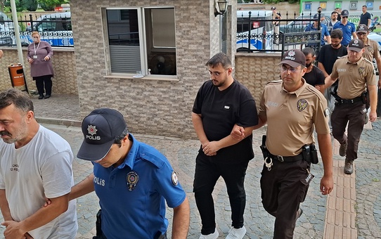 Samsun Bafra'da 'Sokaklar Güvende' operasyonunda 11 şüpheli yakalandı