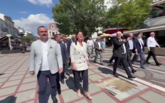 YENİ Parti milletvekilleri Edirne'de esnafın sorunlarını dinledi